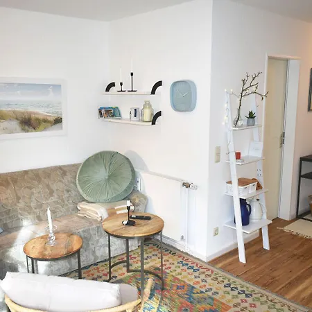 Am Rosenhain 11 Nr 01 *