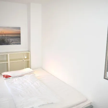 Am Rosenhain 11 Nr 01 * ティメンドルファー・シュトラント