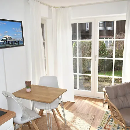 Am Rosenhain 11 Nr 01 アパート *